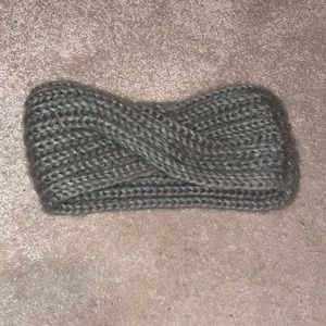 Grey knit head wrap